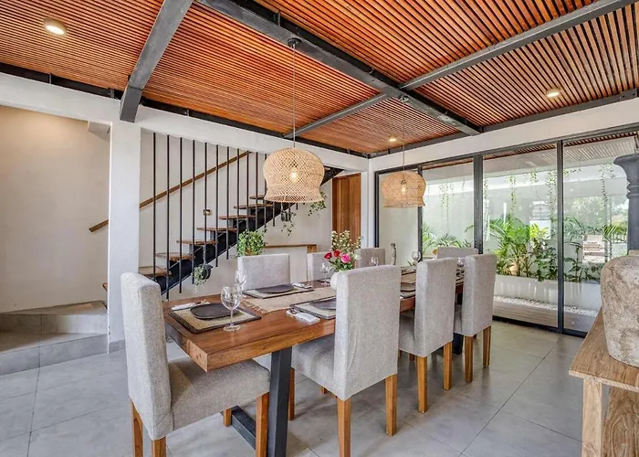 Auraya Vista - Luxurious 4br In ヴィラ *