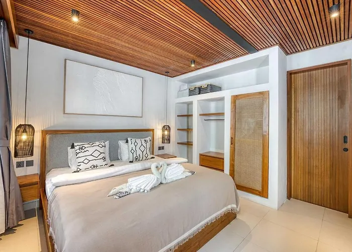 Auraya Vista - Luxurious 4br In ヴィラ